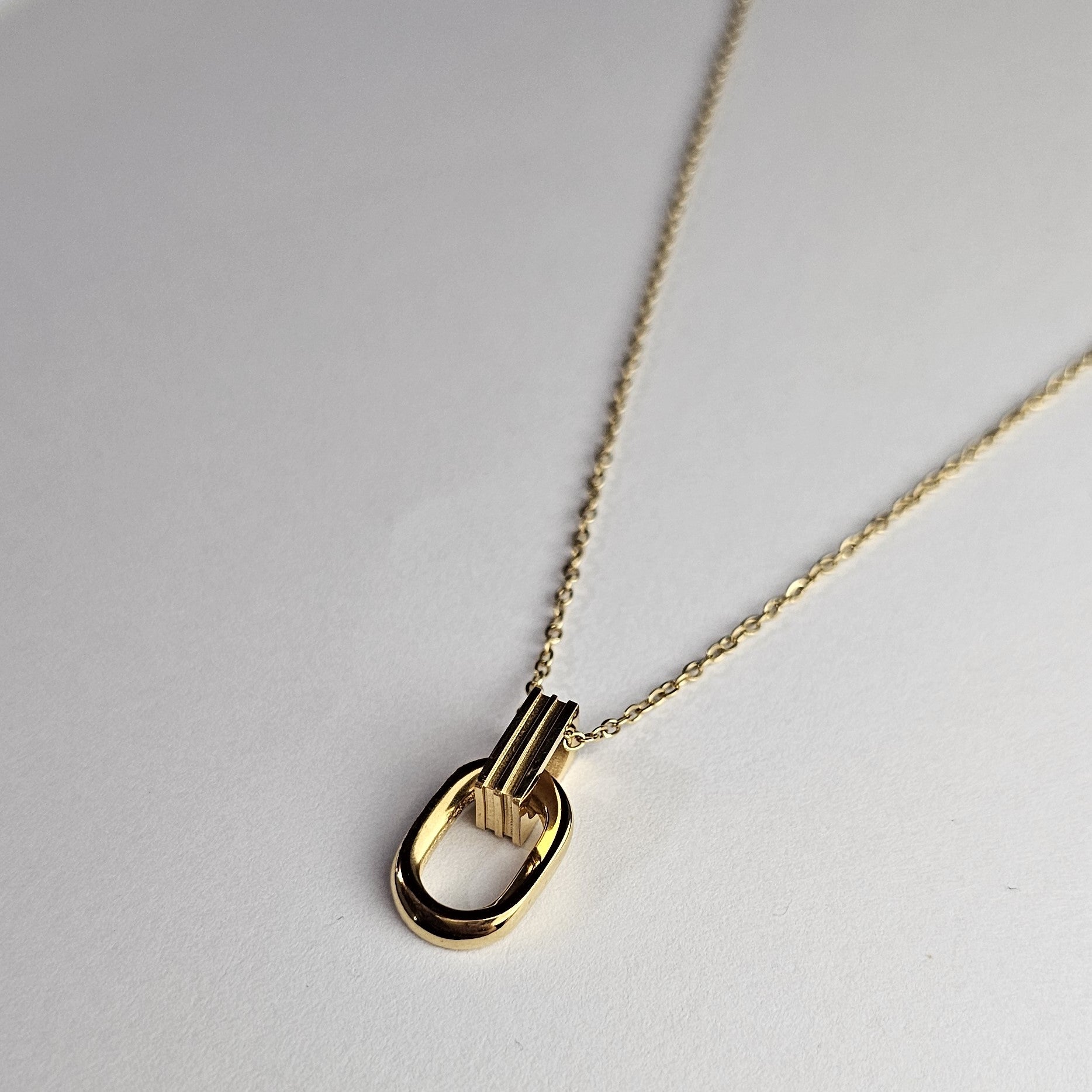 Delia Necklace
