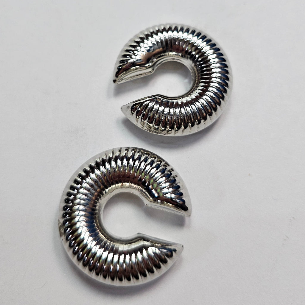 Textured Chunky Earcuff