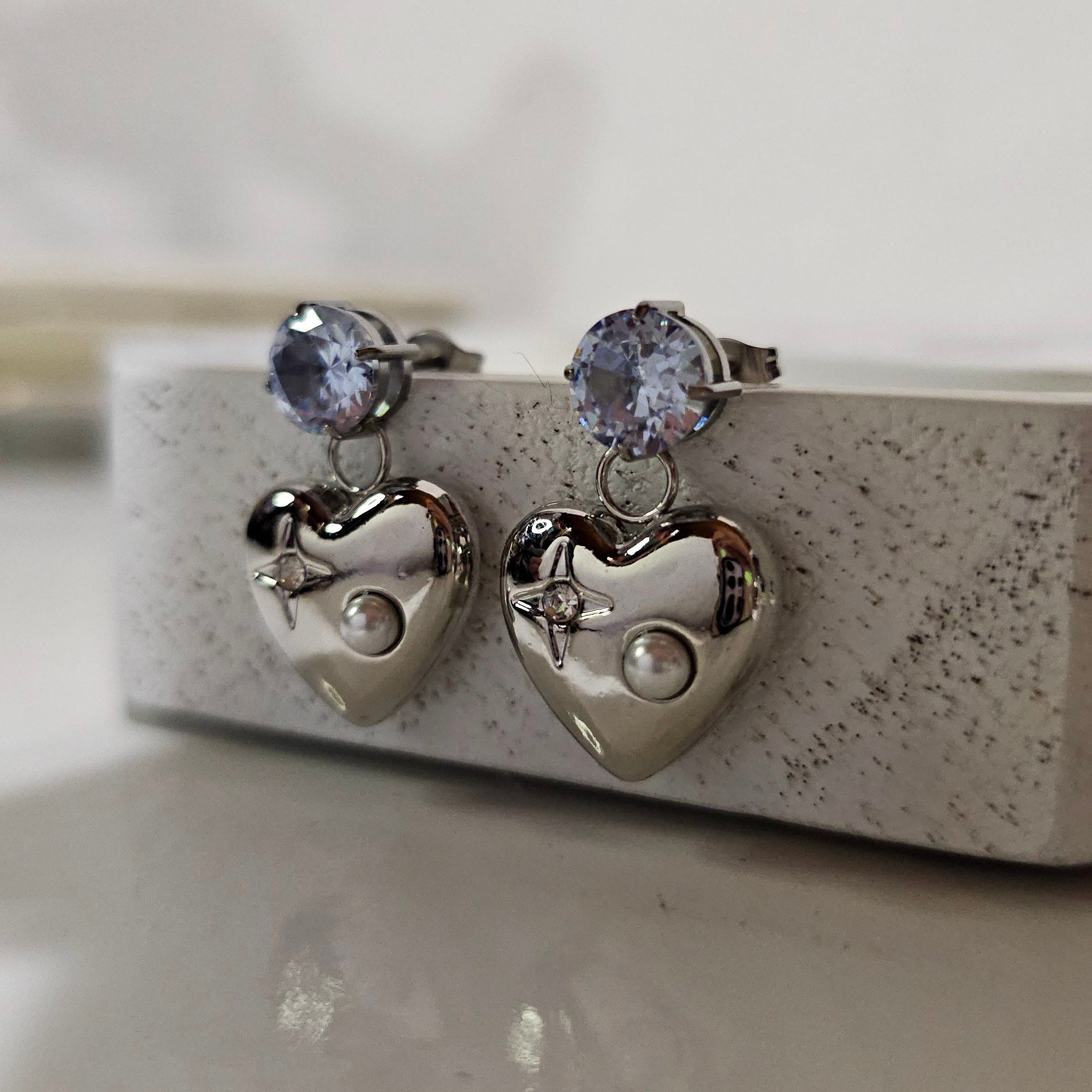 Amaris Earrings