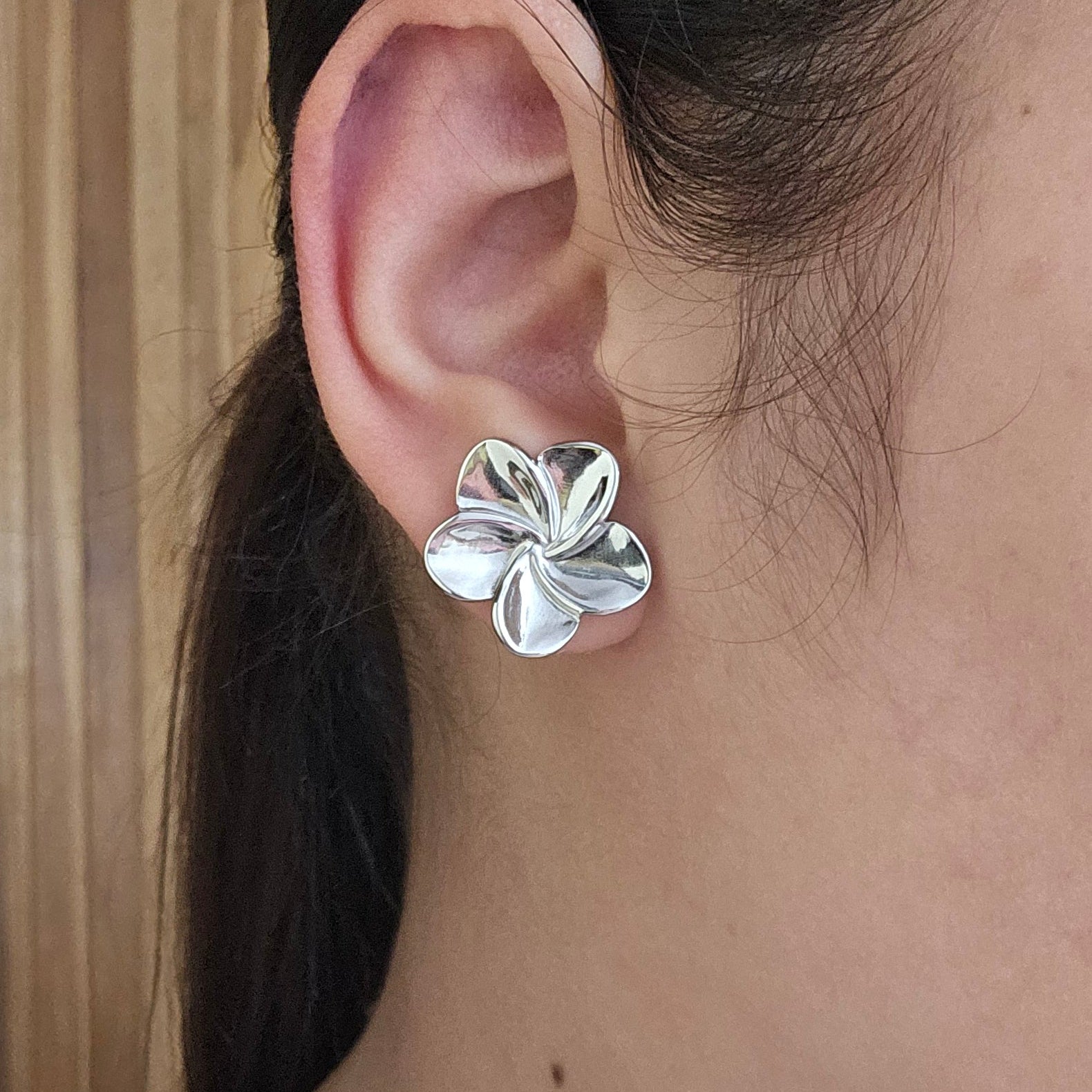Jarilla Studs