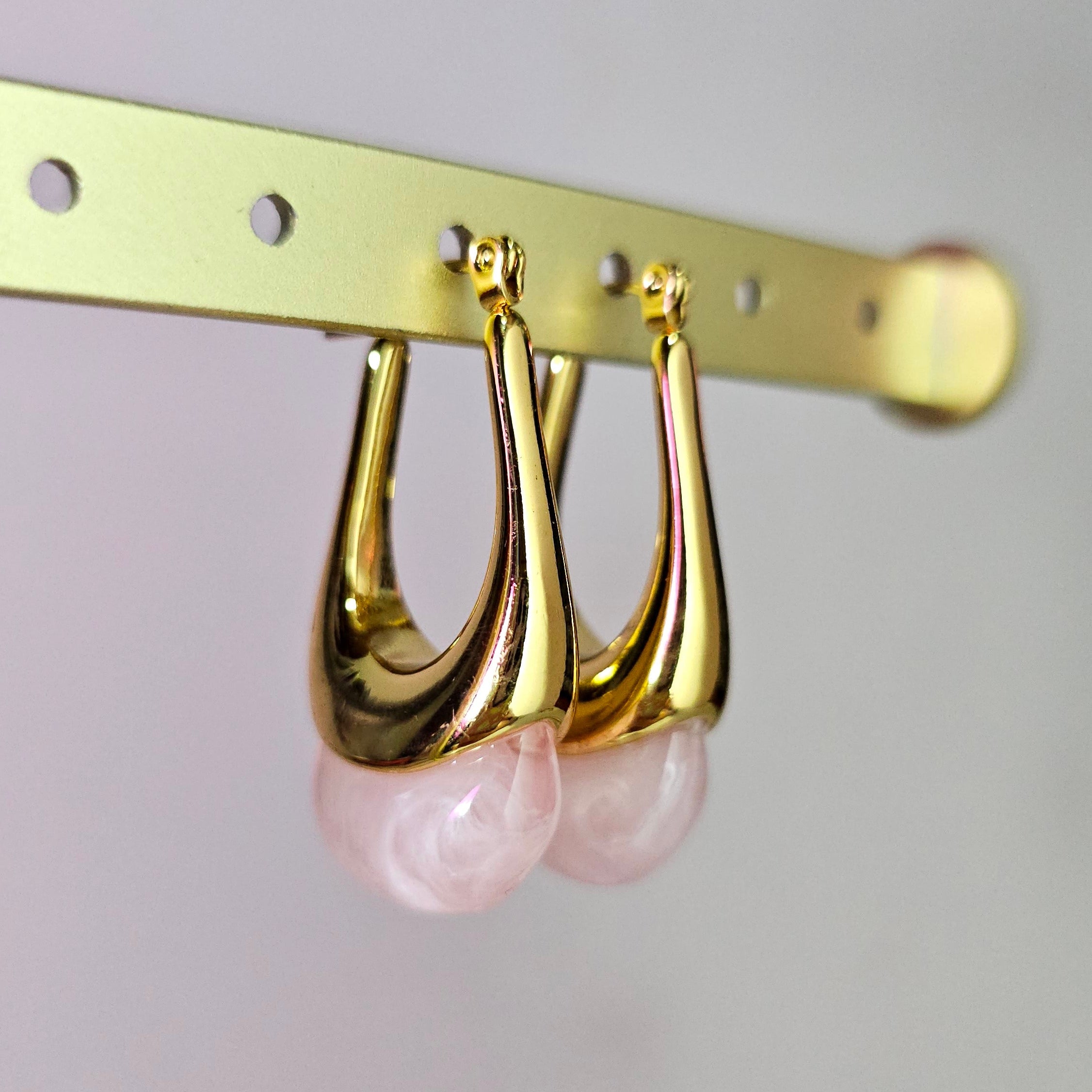 Liana Hoops