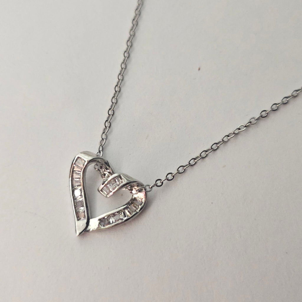 Kardia Necklace