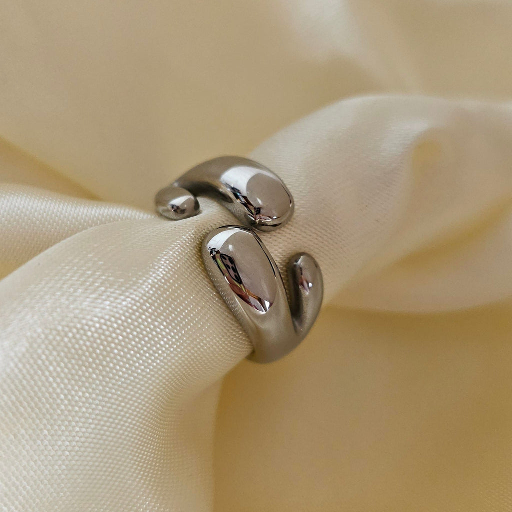 Esra Ring