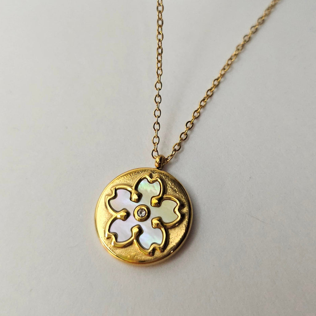Vinza Necklace