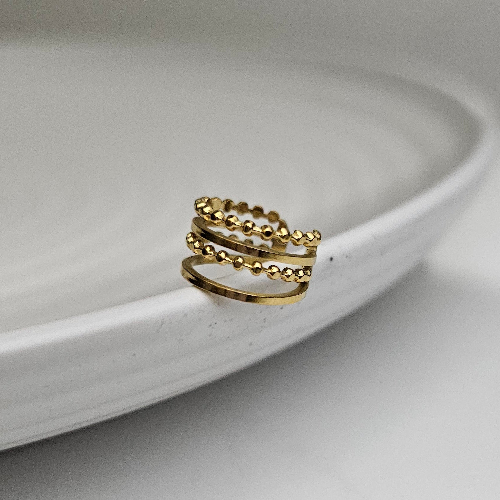 Kari Earcuff