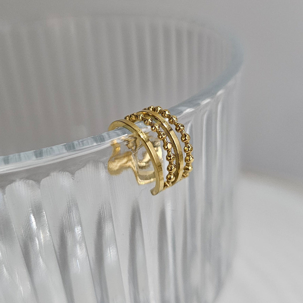 Kari Earcuff