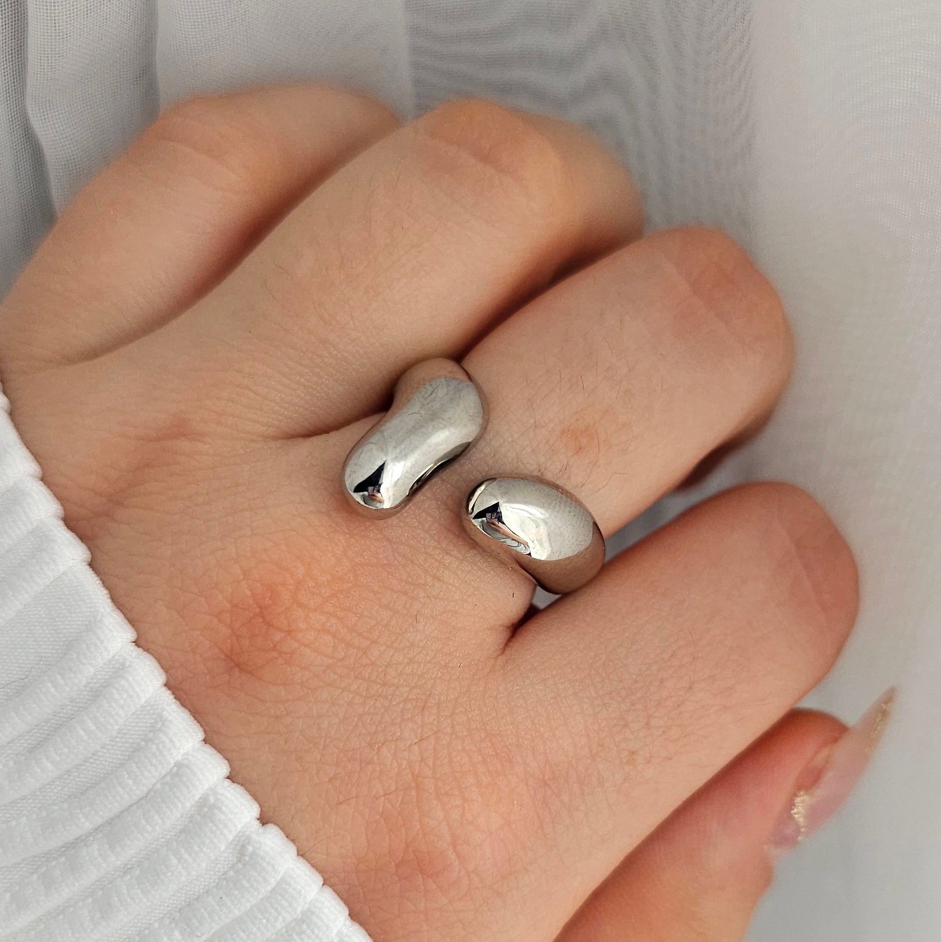 Ela Ring